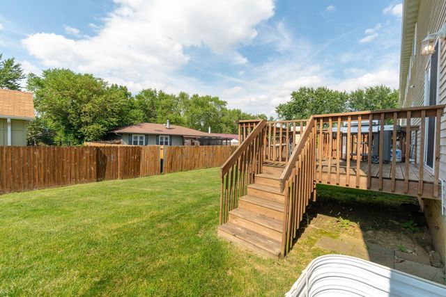 1101 Lois Lane, Waterloo, IA 50702