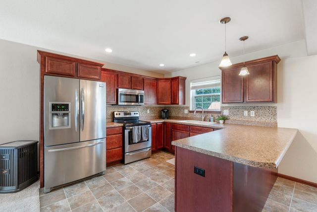 1101 Lois Lane, Waterloo, IA 50702