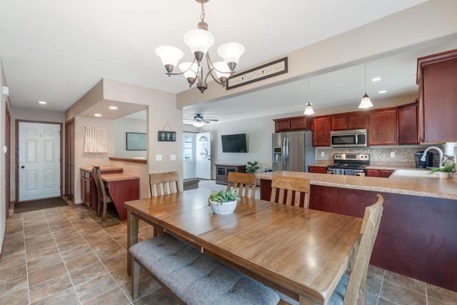 1101 Lois Lane, Waterloo, IA 50702
