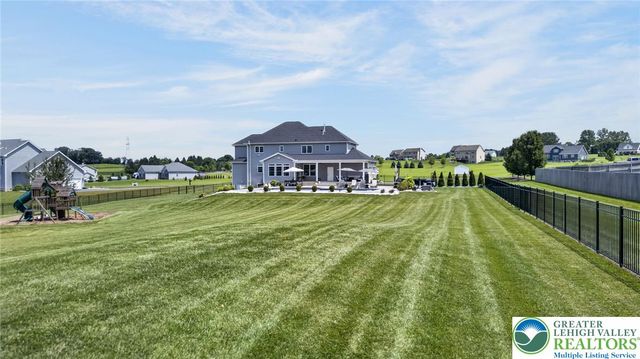 1333 Colony Lane, Plainfield Twp, PA 18072