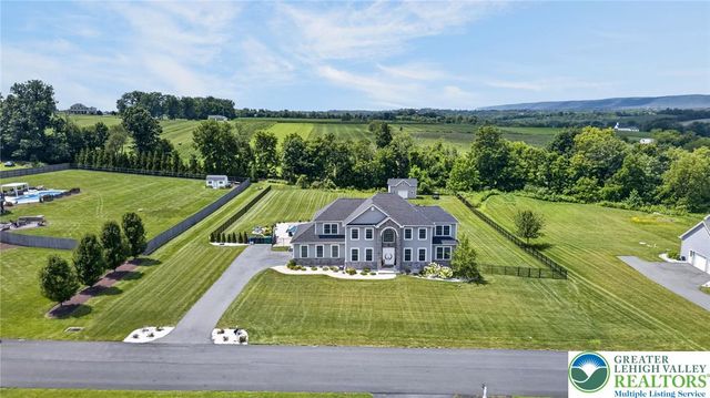 1333 Colony Lane, Plainfield Twp, PA 18072