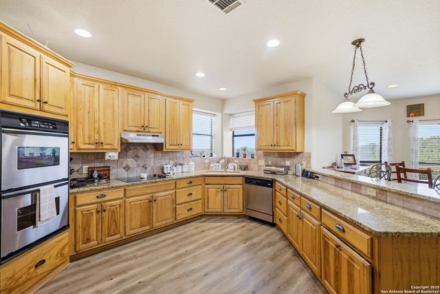 3019 Single Peak, San Antonio, TX 78261