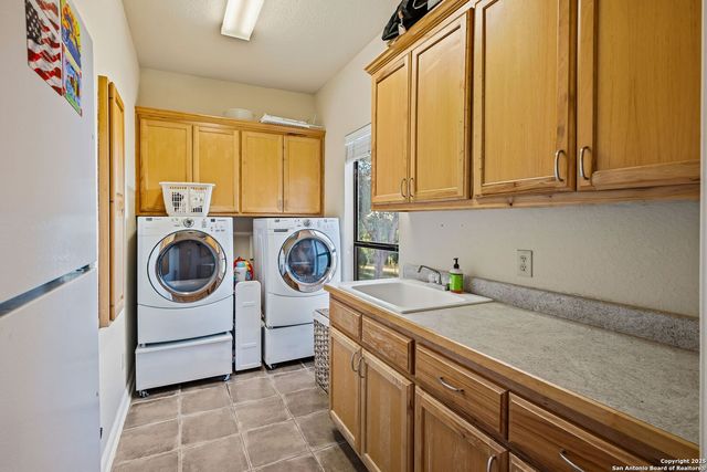 3019 Single Peak, San Antonio, TX 78261