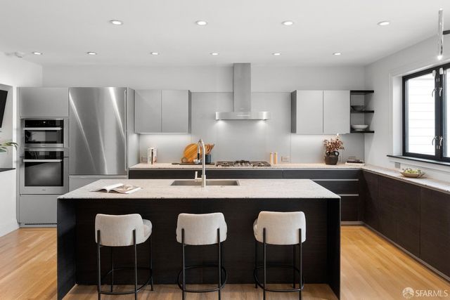 172 Cervantes Boulevard, San Francisco, CA 94123