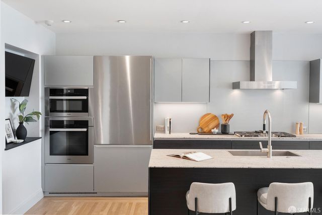 172 Cervantes Boulevard, San Francisco, CA 94123