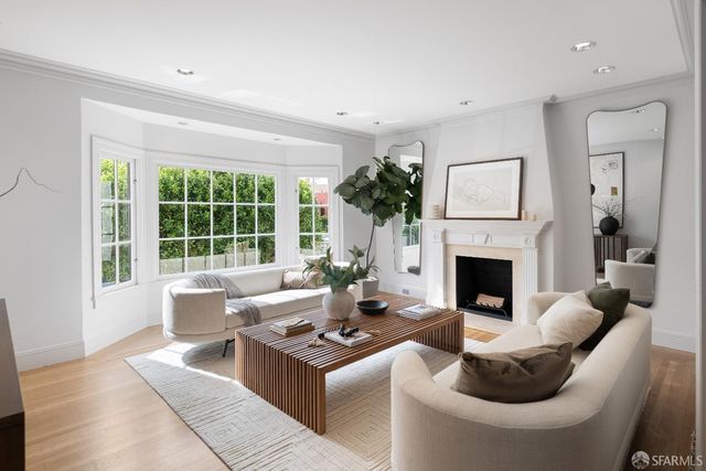 172 Cervantes Boulevard, San Francisco, CA 94123