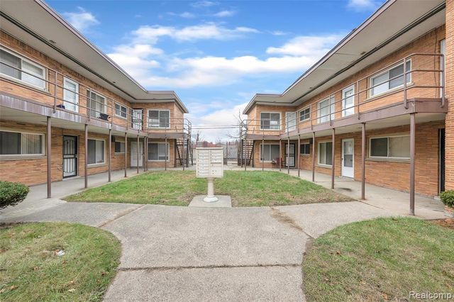 16721 Greenfield Road, Detroit, MI 48235