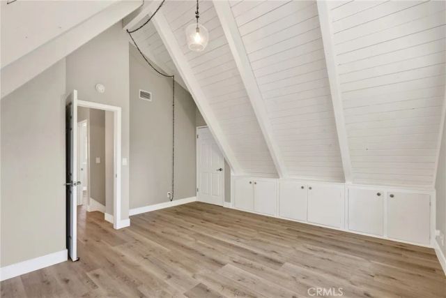 1106 Grass Valley Rd, Lake Arrowhead, CA 92352