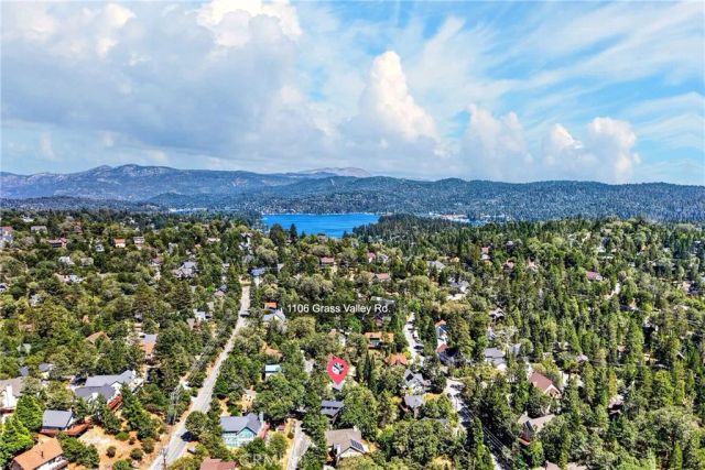 1106 Grass Valley Rd, Lake Arrowhead, CA 92352