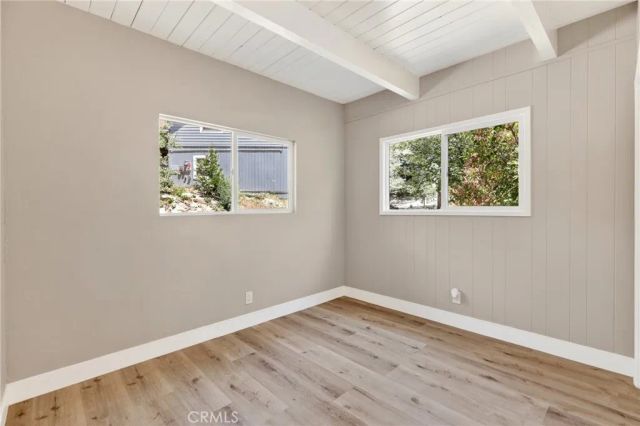1106 Grass Valley Rd, Lake Arrowhead, CA 92352