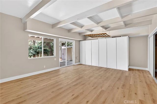 1106 Grass Valley Rd, Lake Arrowhead, CA 92352