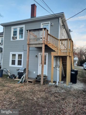 807 WOLFE ST #B, Fredericksburg, VA 22401