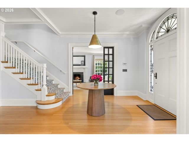 2228 Sw 21ST Ave, Portland, OR 97201