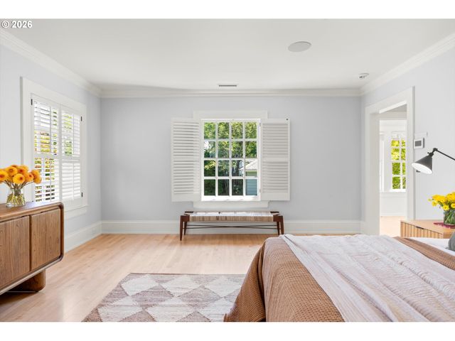 2228 Sw 21ST Ave, Portland, OR 97201