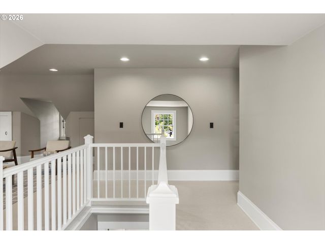 2228 Sw 21ST Ave, Portland, OR 97201
