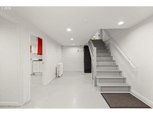 2228 Sw 21ST Ave, Portland, OR 97201