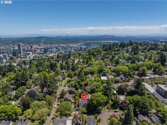 2228 Sw 21ST Ave, Portland, OR 97201