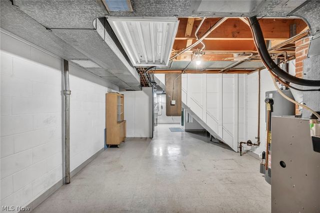 4208 Spring Crest Drive, Brooklyn, OH 44144