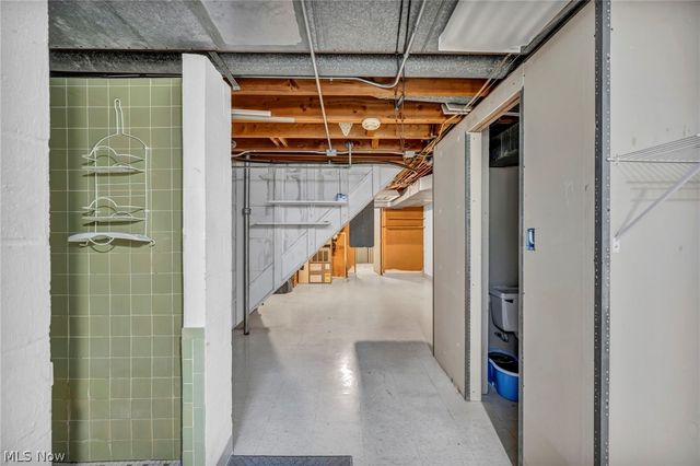 4208 Spring Crest Drive, Brooklyn, OH 44144