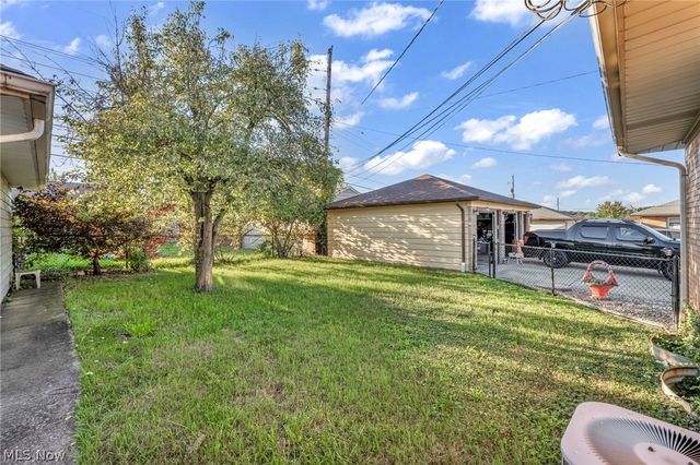 4208 Spring Crest Drive, Brooklyn, OH 44144