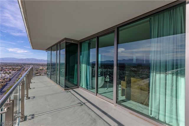 4381 West FLAMINGO Road 25301, Las Vegas, NV 89103
