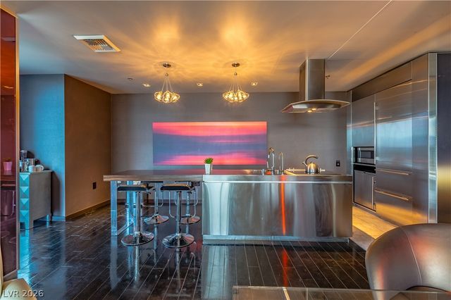 4381 West FLAMINGO Road 25301, Las Vegas, NV 89103