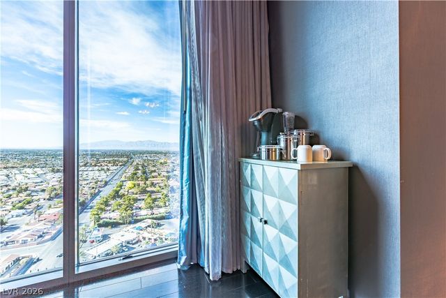 4381 West FLAMINGO Road 25301, Las Vegas, NV 89103