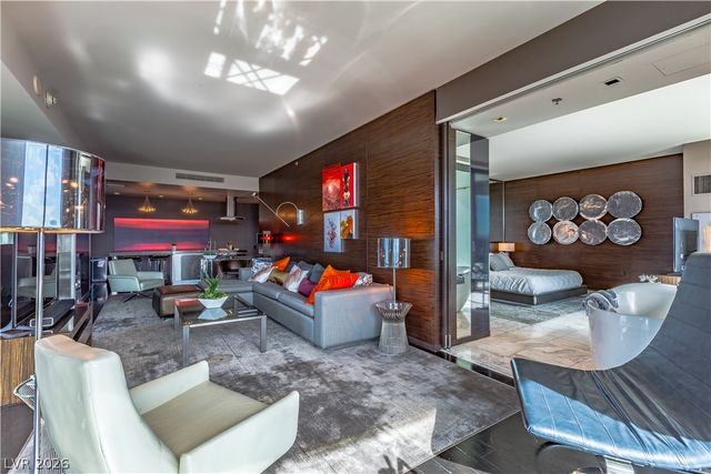 4381 West FLAMINGO Road 25301, Las Vegas, NV 89103