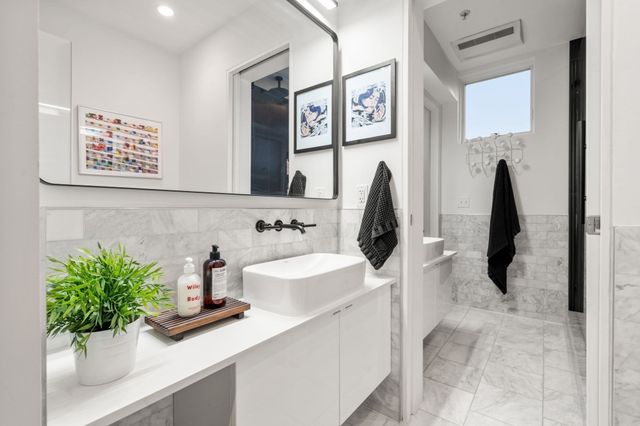 3 Dorchester St 3J, Boston, MA 02127