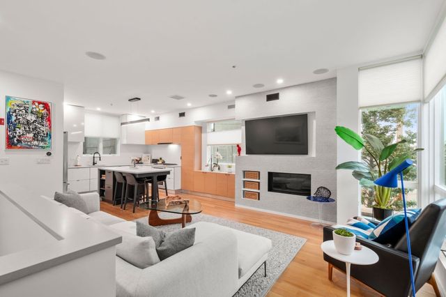 3 Dorchester St 3J, Boston, MA 02127