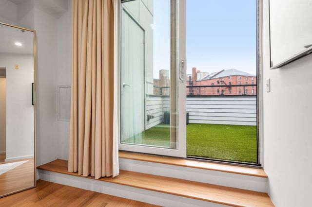 3 Dorchester St 3J, Boston, MA 02127
