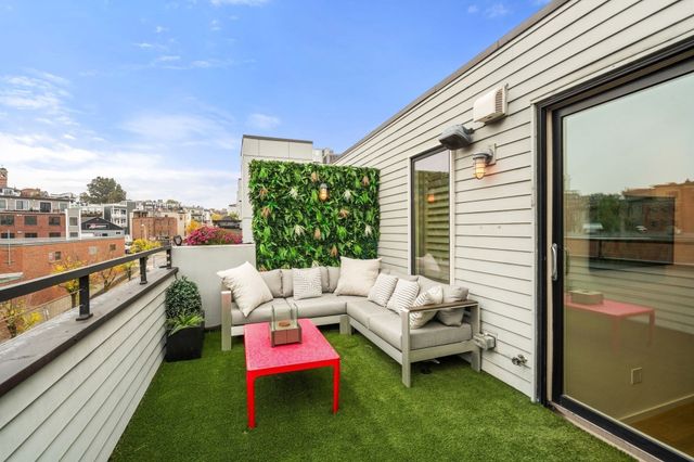 3 Dorchester St 3J, Boston, MA 02127