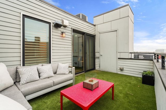 3 Dorchester St 3J, Boston, MA 02127