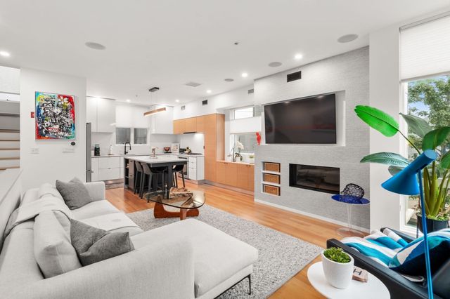 3 Dorchester St 3J, Boston, MA 02127