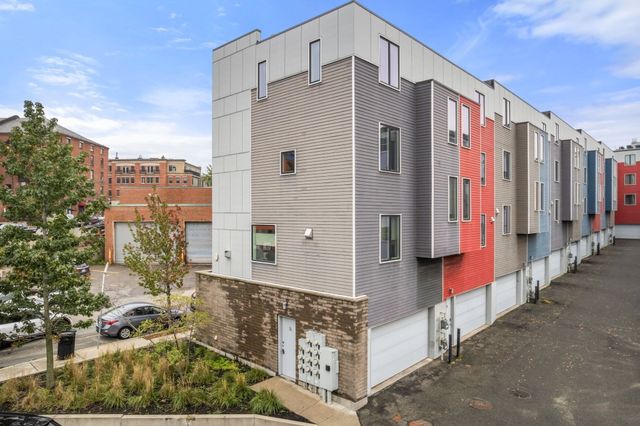 3 Dorchester St 3J, Boston, MA 02127