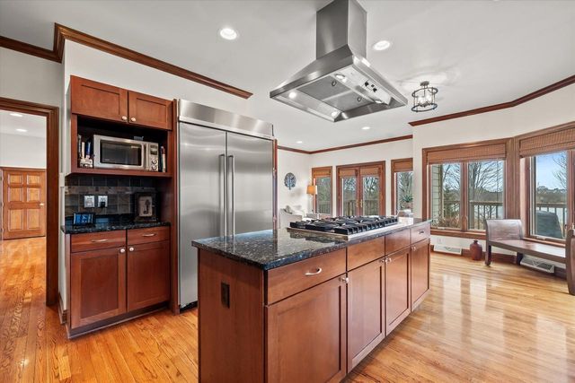 1169 Aspen COURT, Grafton, WI 53024