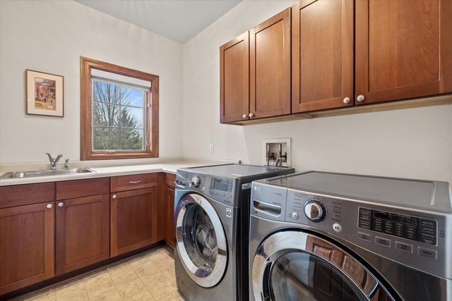 1169 Aspen COURT, Grafton, WI 53024