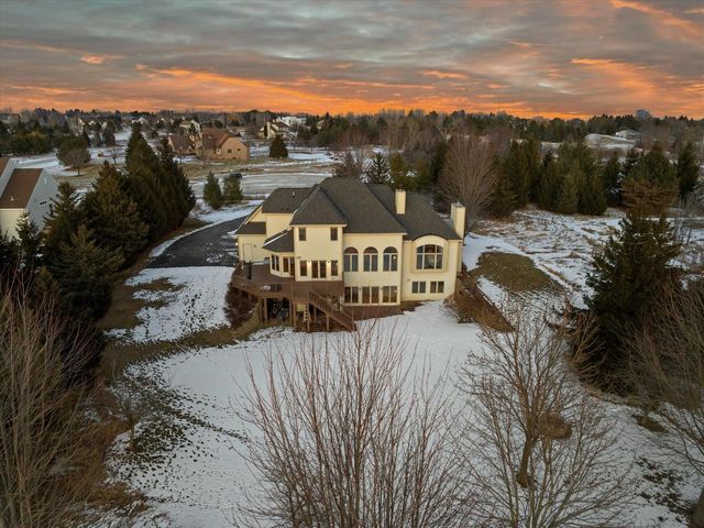 1169 Aspen COURT, Grafton, WI 53024