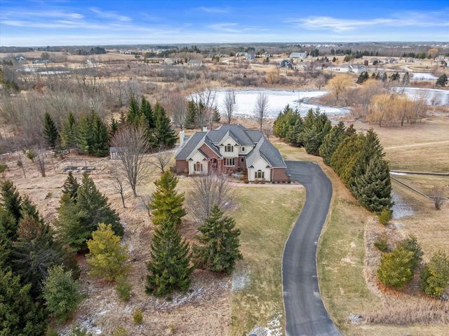 1169 Aspen COURT, Grafton, WI 53024