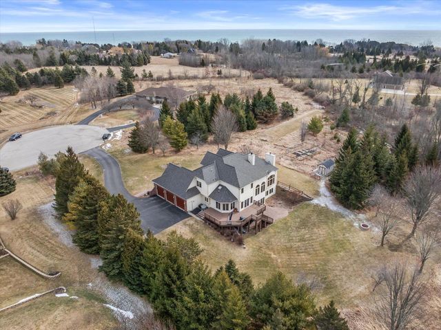 1169 Aspen COURT, Grafton, WI 53024