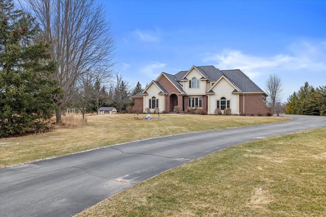 1169 Aspen COURT, Grafton, WI 53024