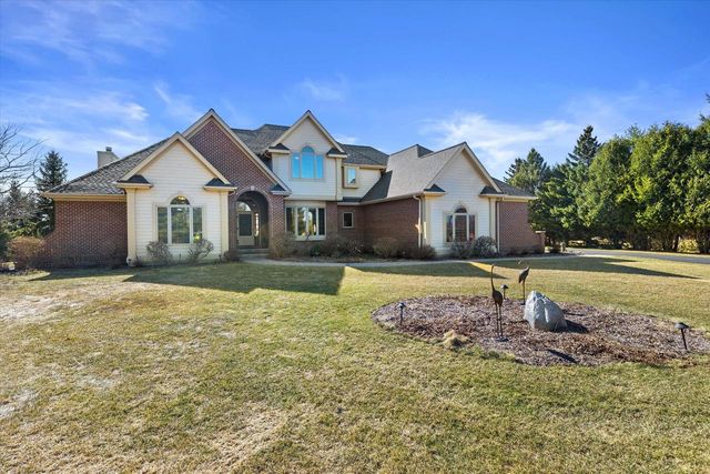 1169 Aspen COURT, Grafton, WI 53024