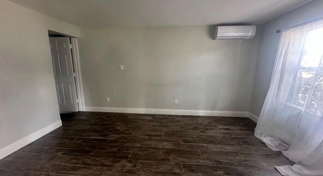 974 JAMAJO BOULEVARD, Orlando, FL 32803