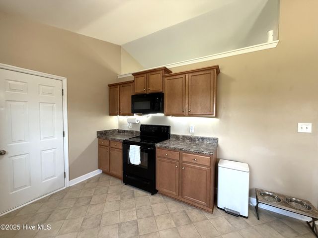 607 Parsley Drive, Hubert, NC 28539