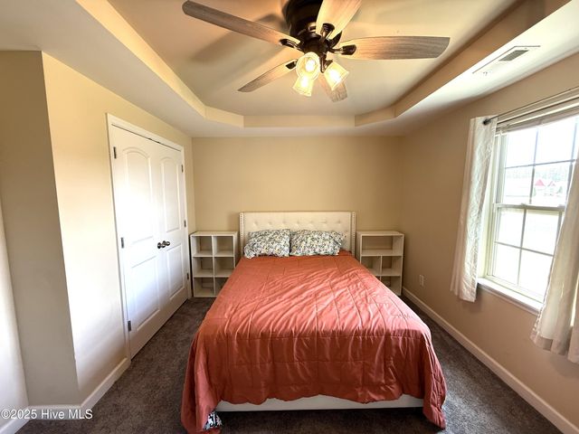 607 Parsley Drive, Hubert, NC 28539