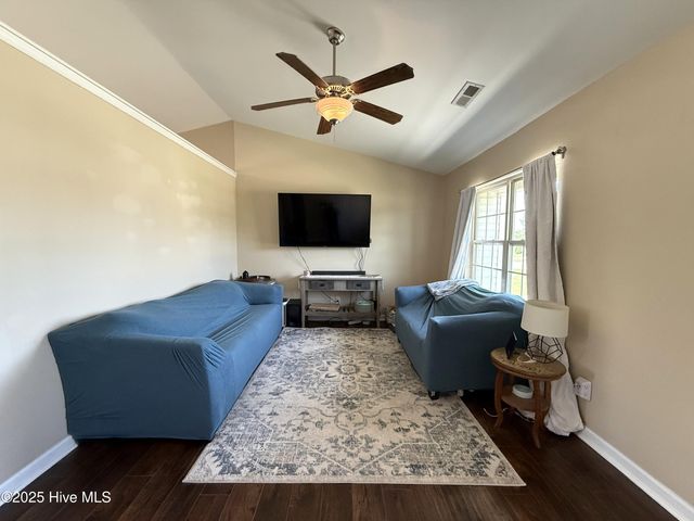 607 Parsley Drive, Hubert, NC 28539