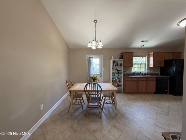 607 Parsley Drive, Hubert, NC 28539