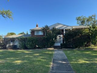24051 Columbus Road, Bedford Heights, OH 44146