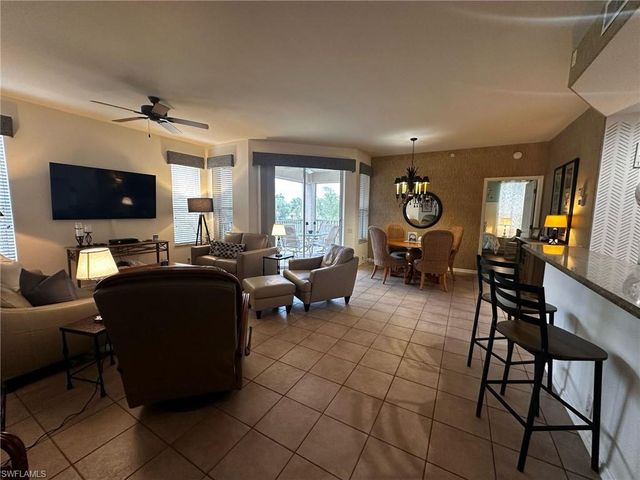 9170 Southmont CV 201, Fort Myers, FL 33908