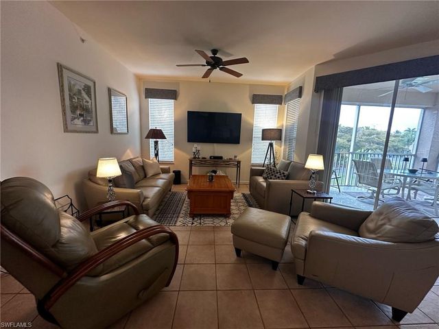 9170 Southmont CV 201, Fort Myers, FL 33908